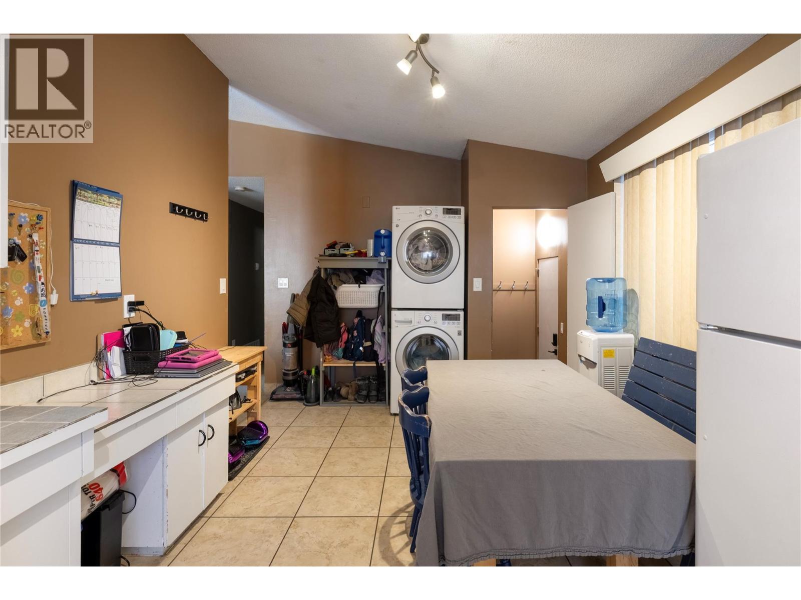 1601 37TH STREET - 11