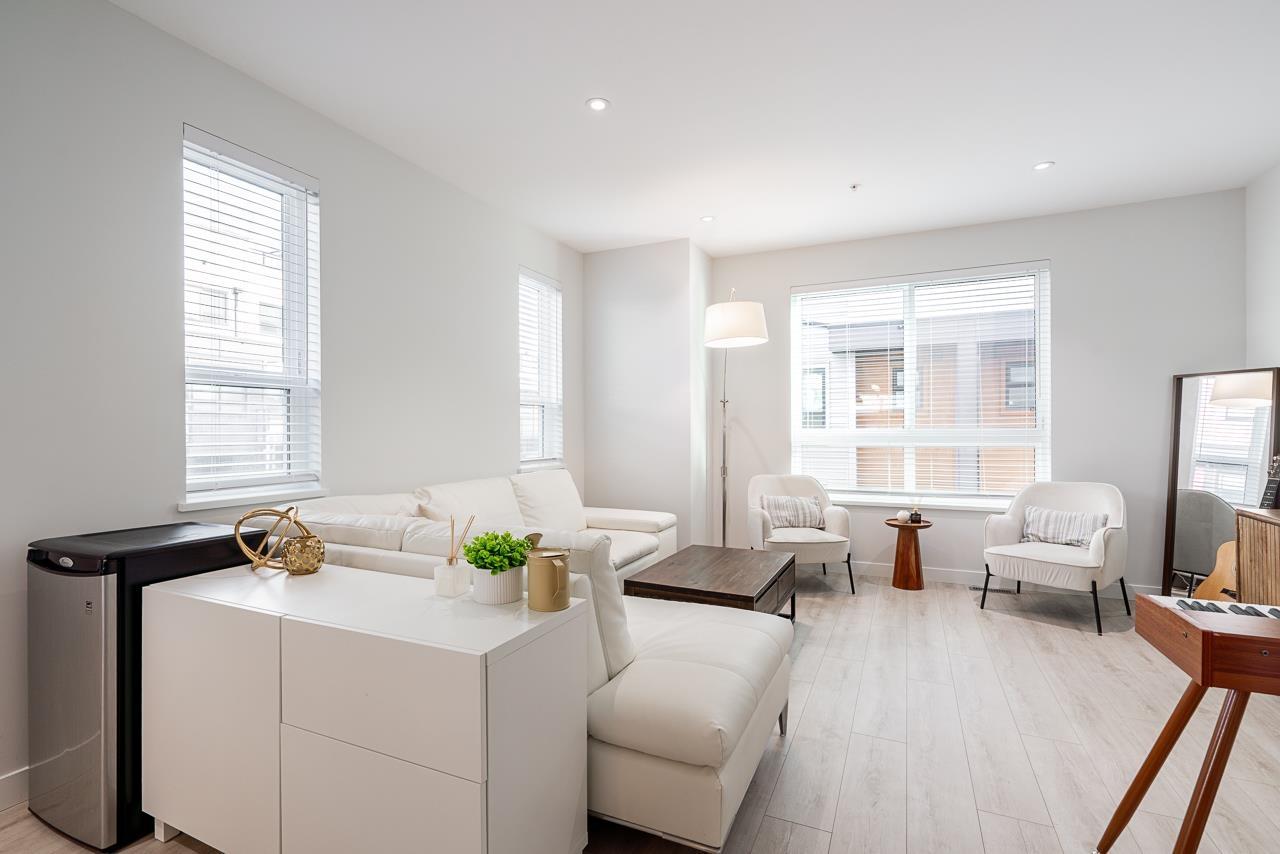 50 20057 82 AVENUE, Langley