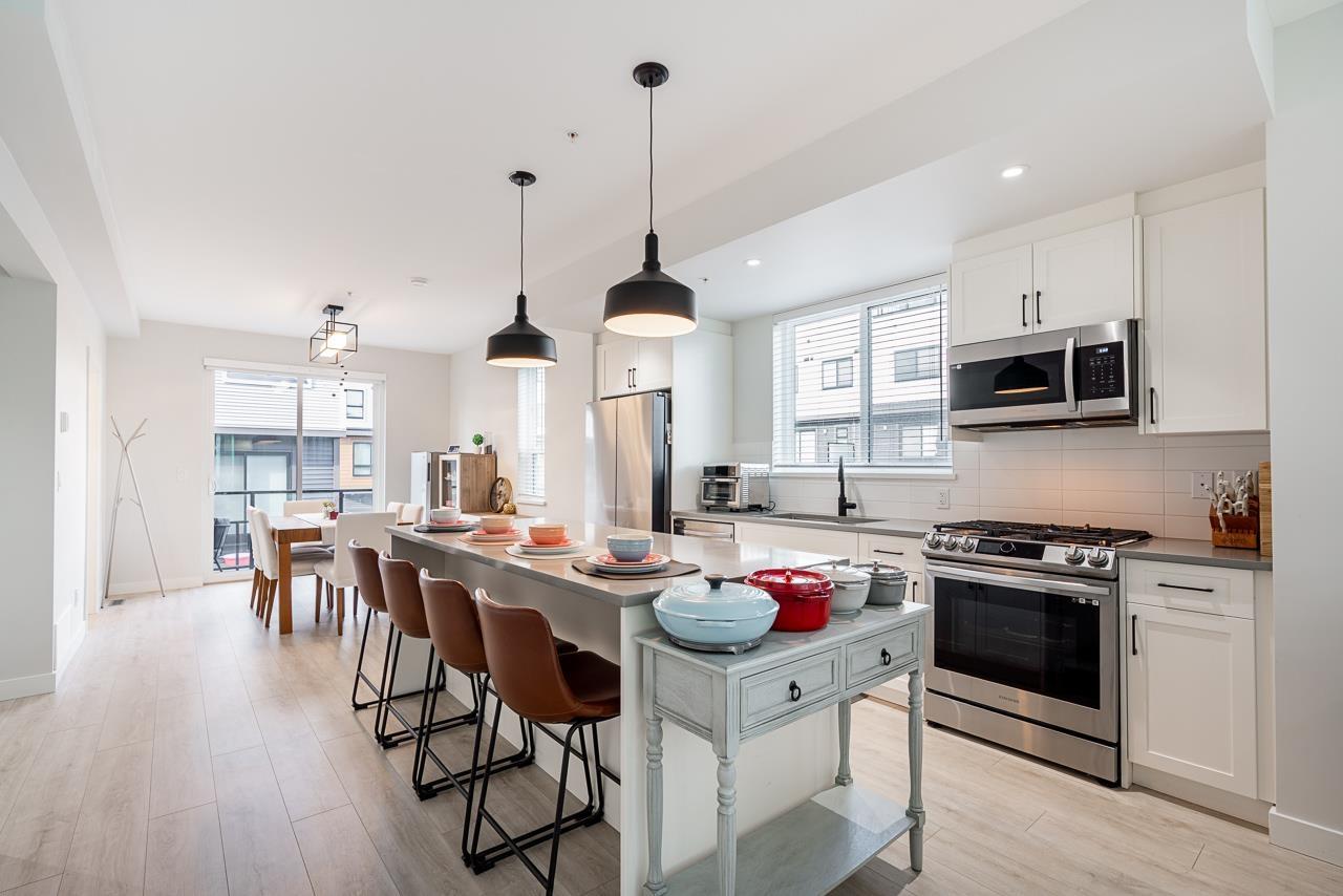 50 20057 82 AVENUE, Langley