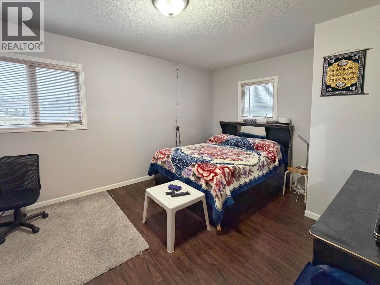 896 PRINCE RUPERT BOULEVARD - 18