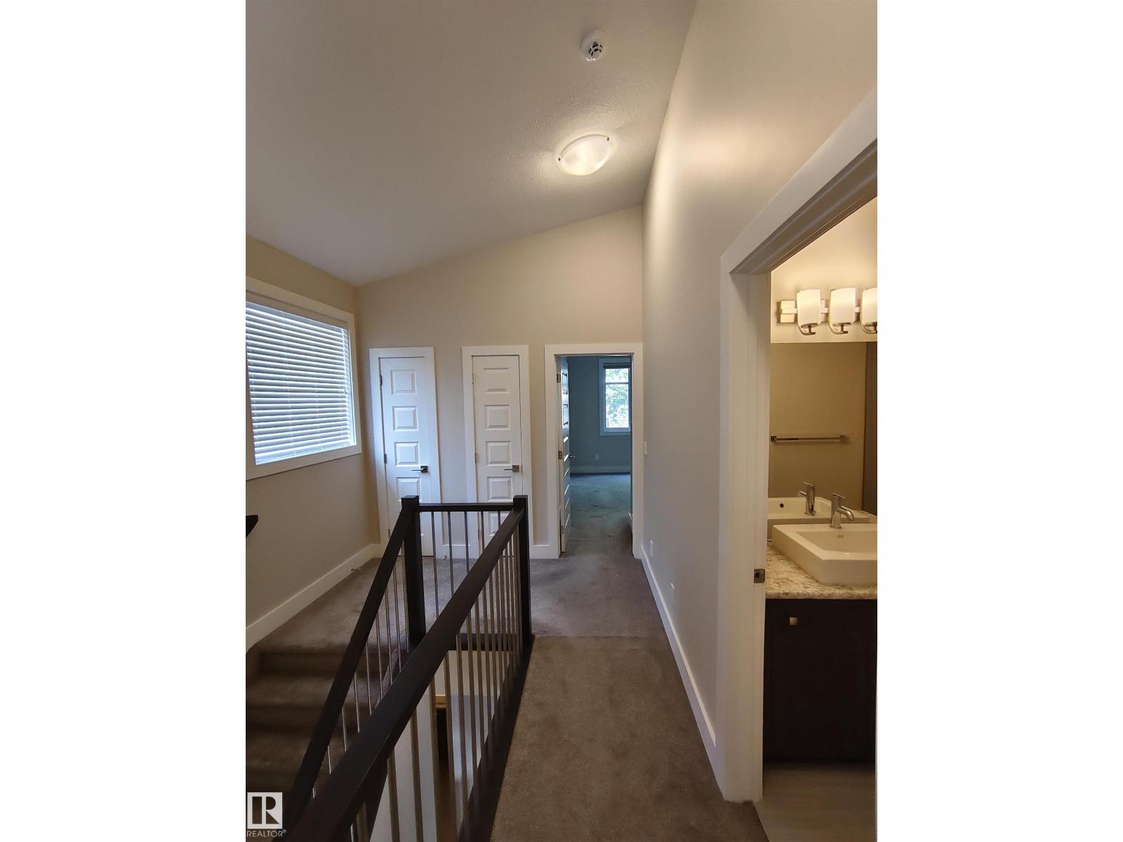 9527 75 AV NW, Edmonton