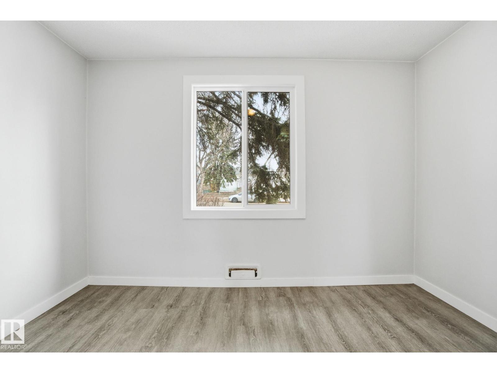 9916 108 ST, Fort Saskatchewan