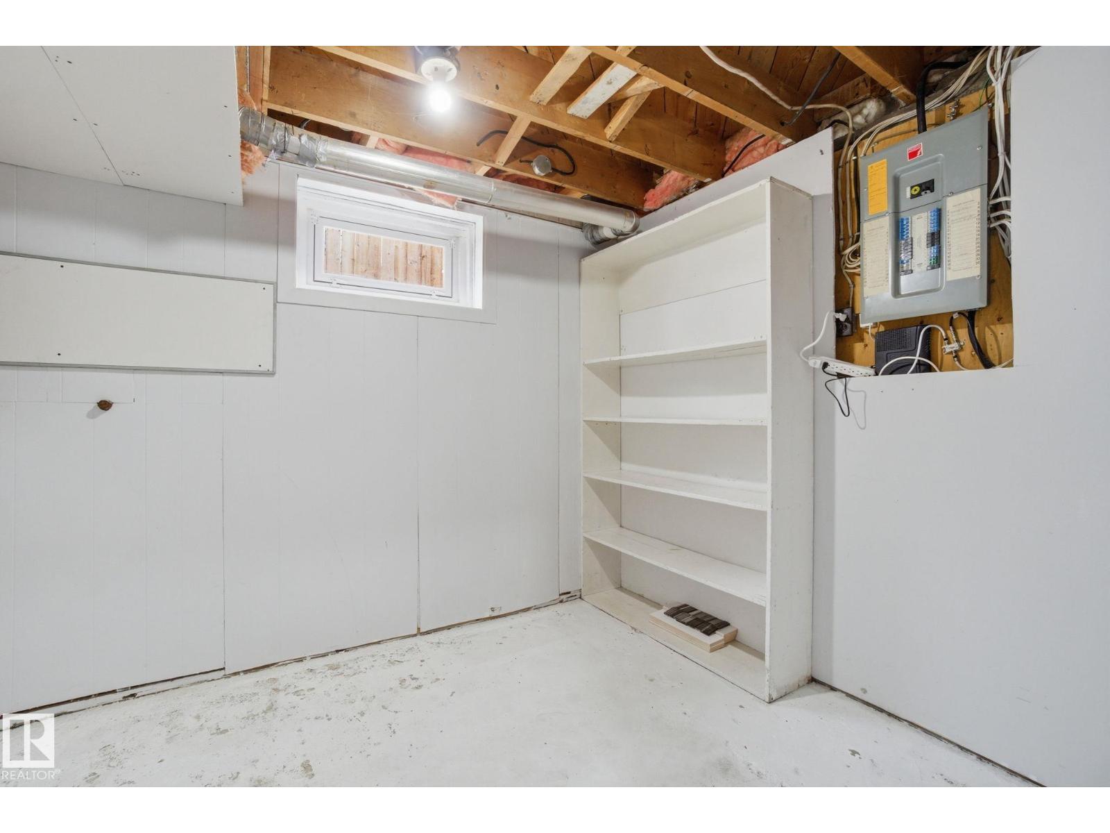 9916 108 ST, Fort Saskatchewan