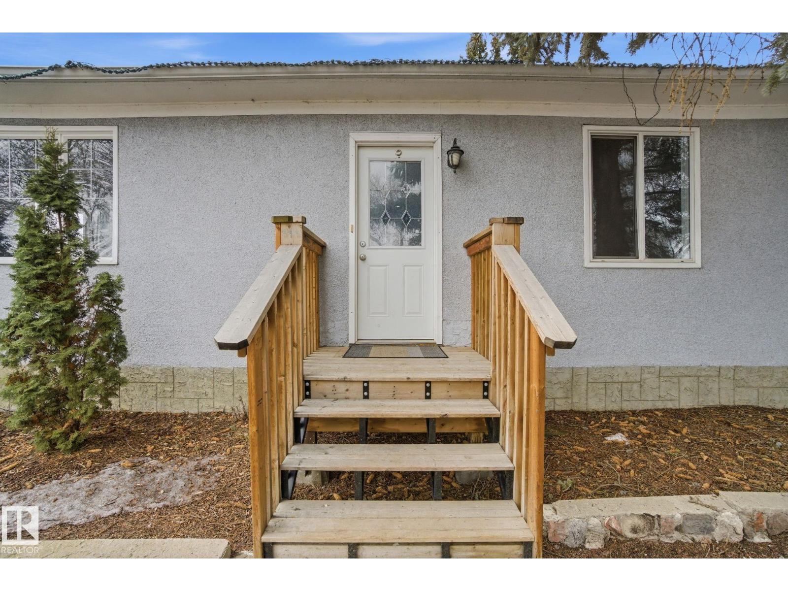 9916 108 ST, Fort Saskatchewan