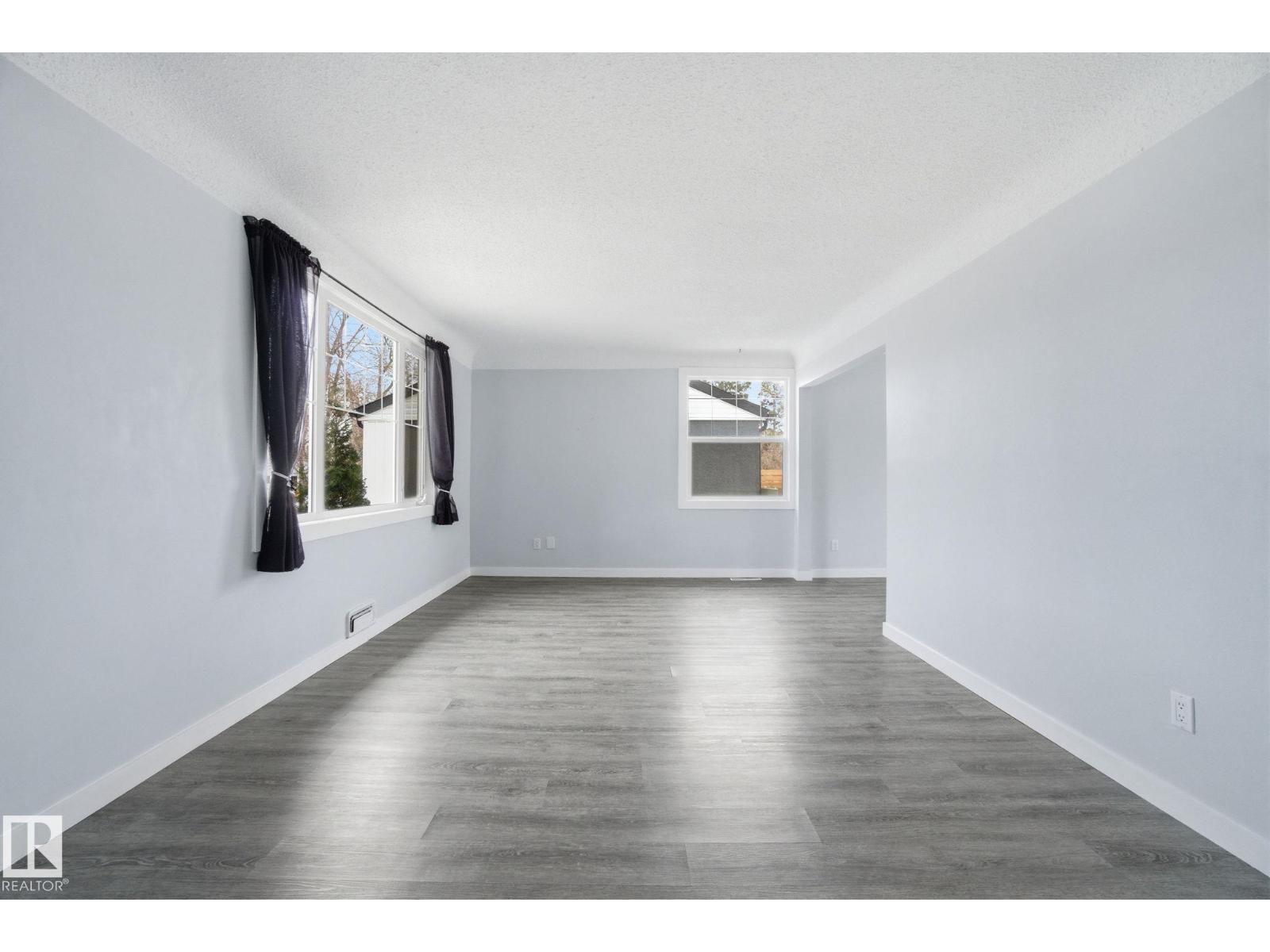 9916 108 ST, Fort Saskatchewan