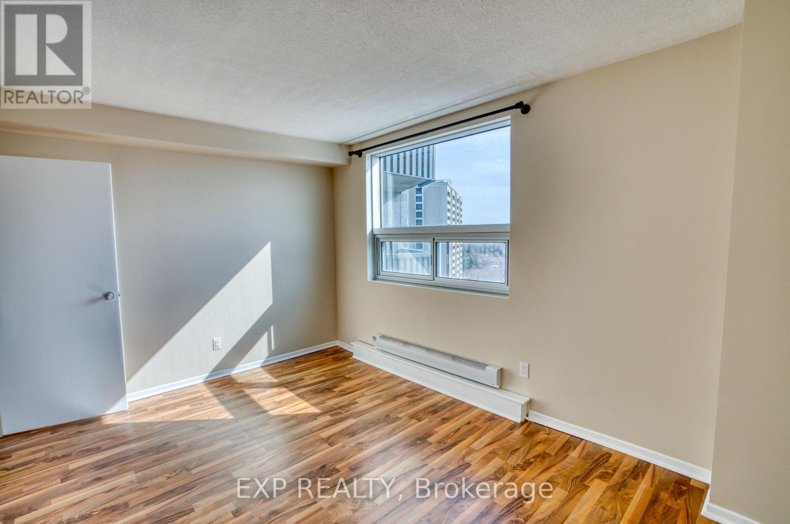 1201 - 1380 PRINCE OF WALES DRIVE — photo 21