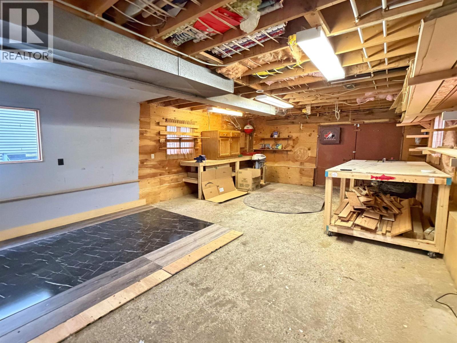 419 E 6TH AVENUE - 15