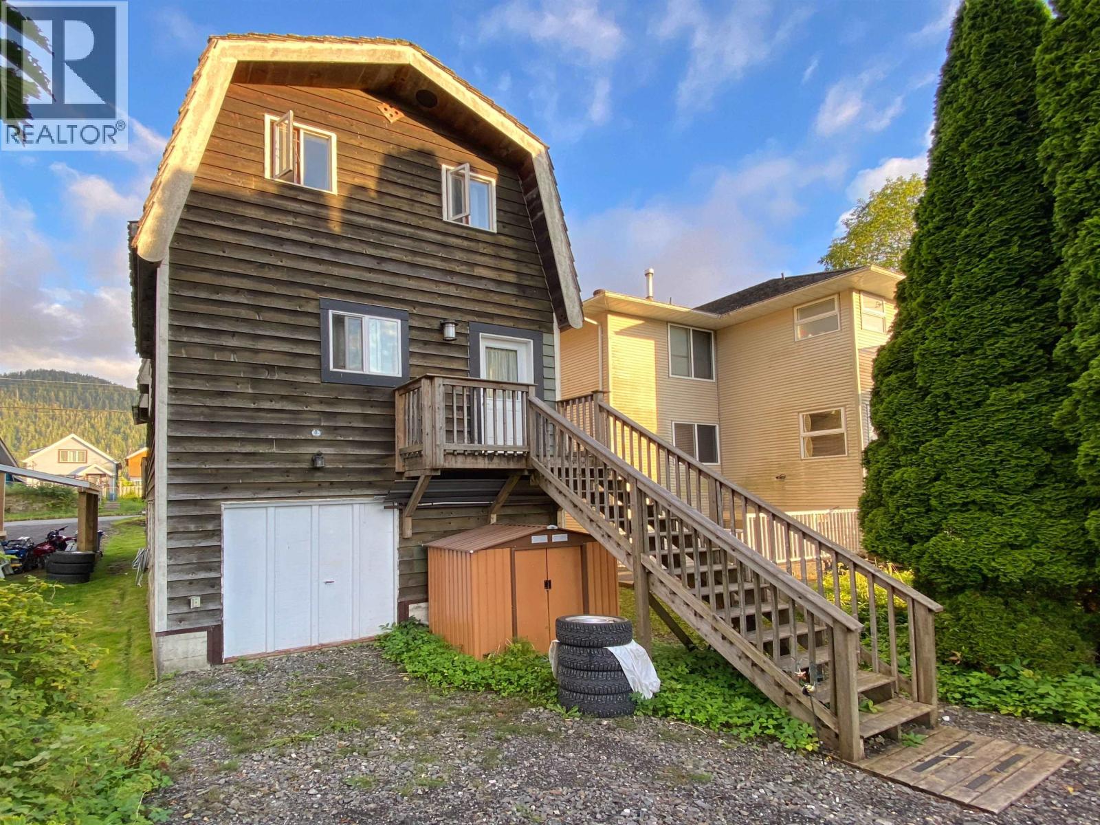 419 E 6TH AVENUE - 16