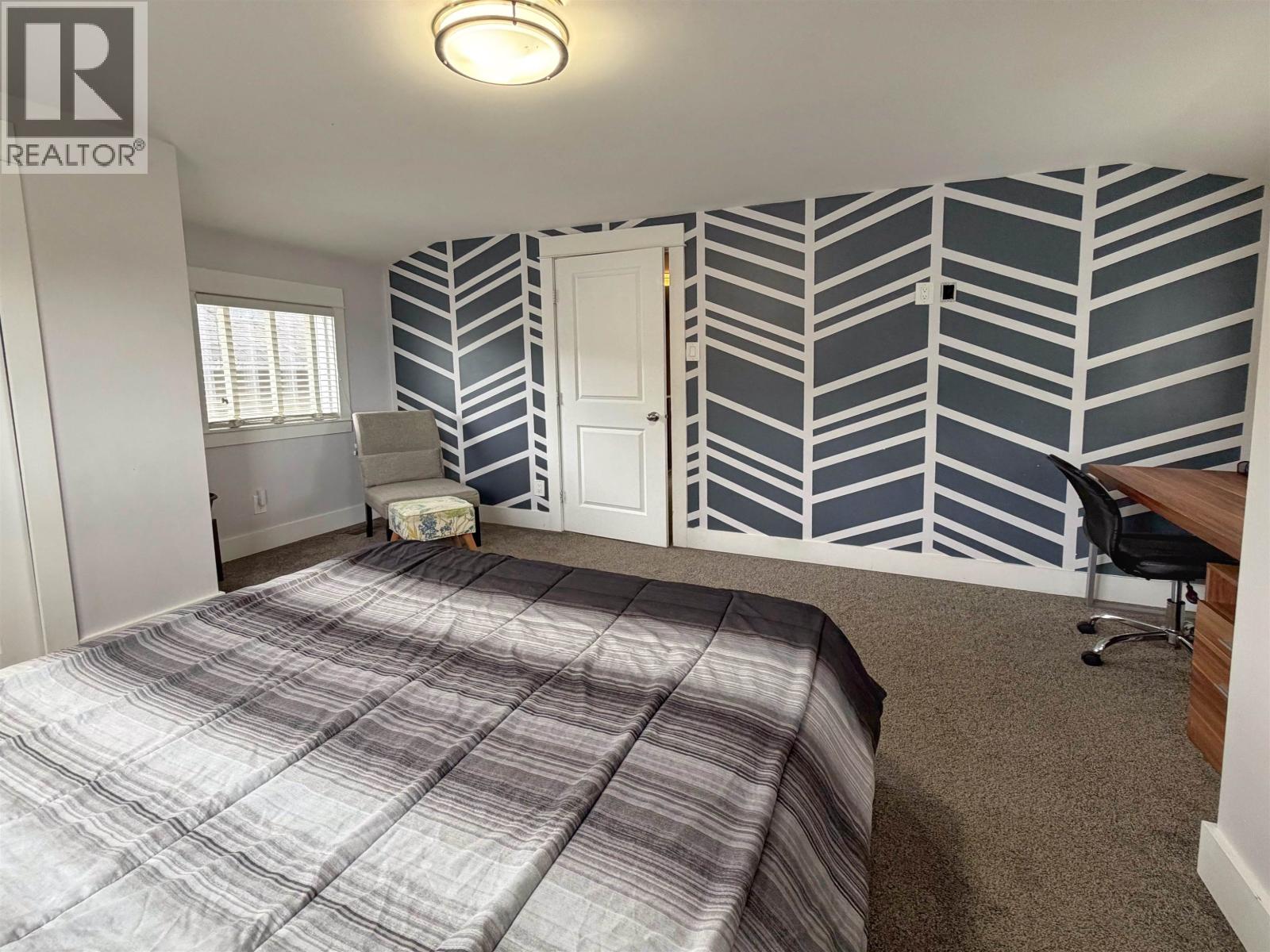 419 E 6TH AVENUE - 9