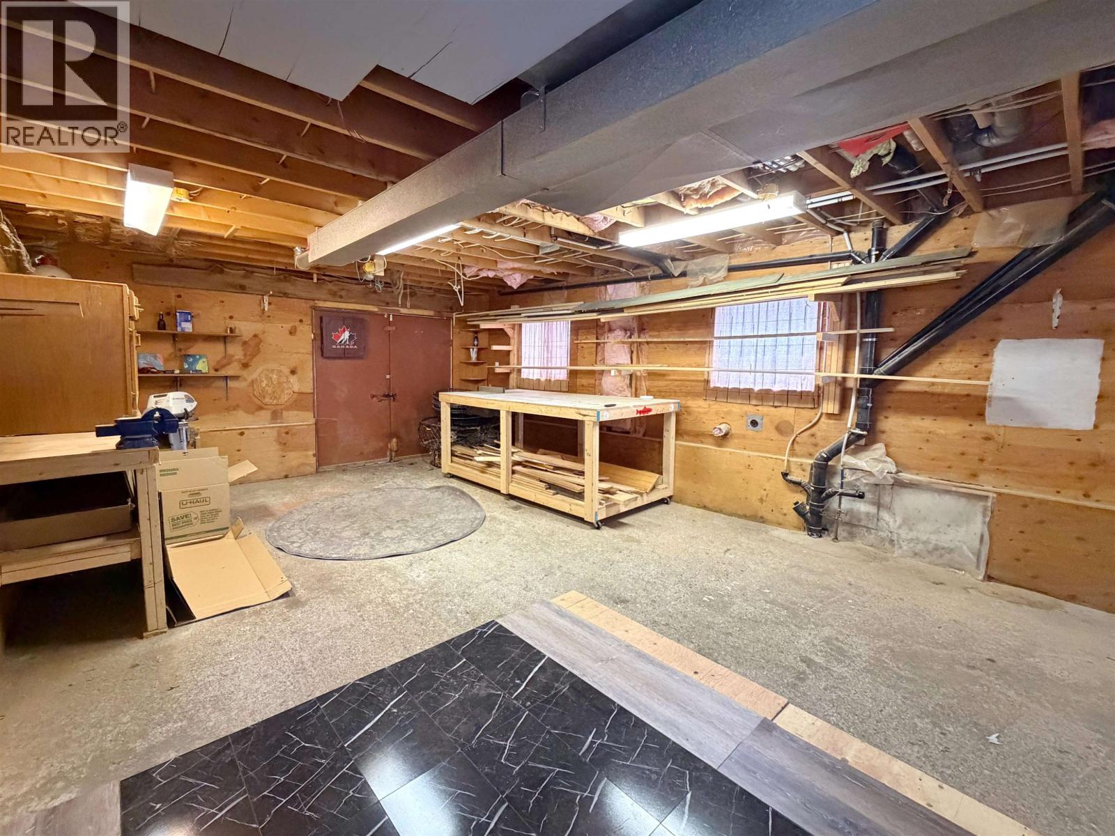 419 E 6TH AVENUE - 14