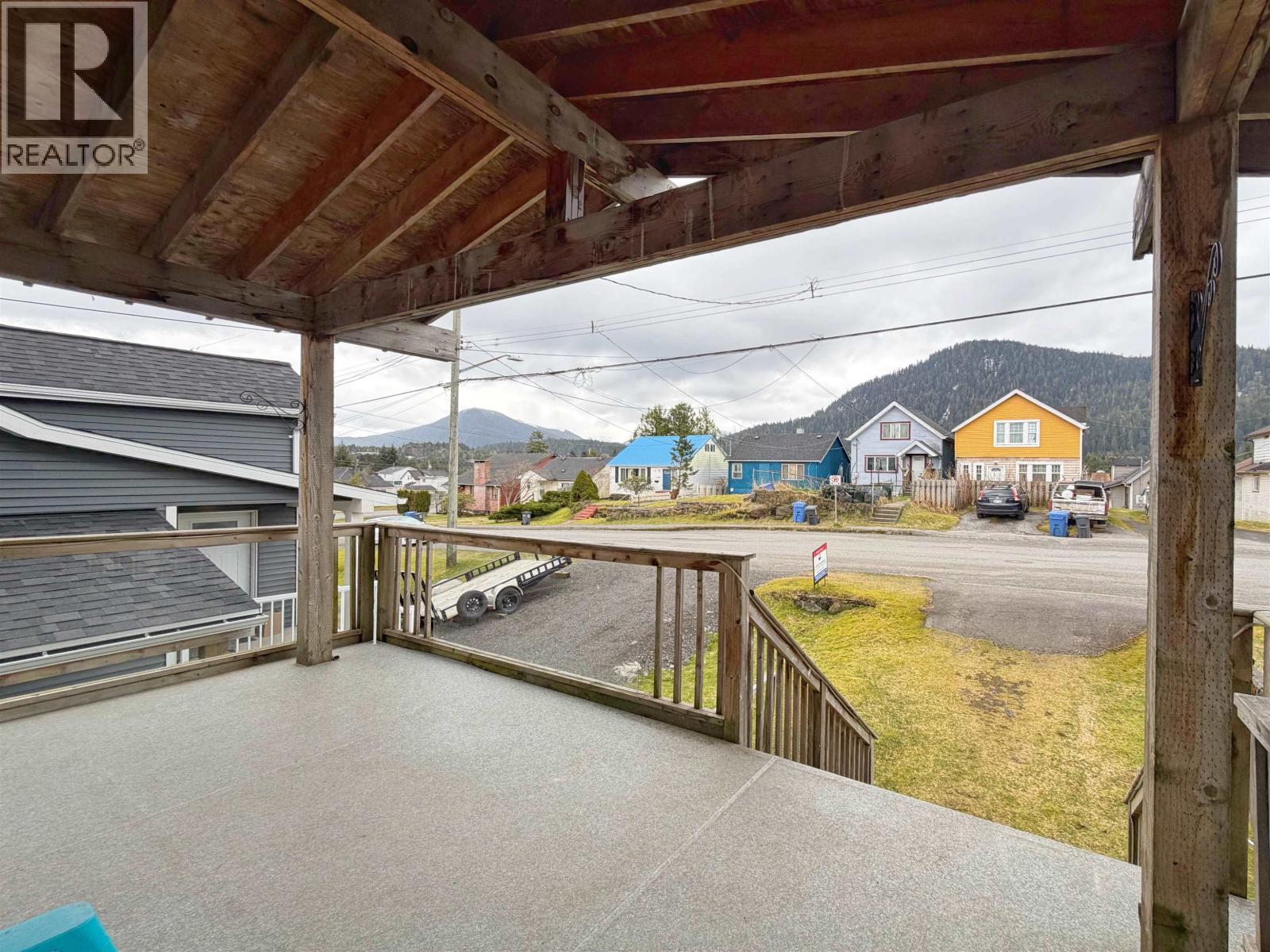 419 E 6TH AVENUE - 20