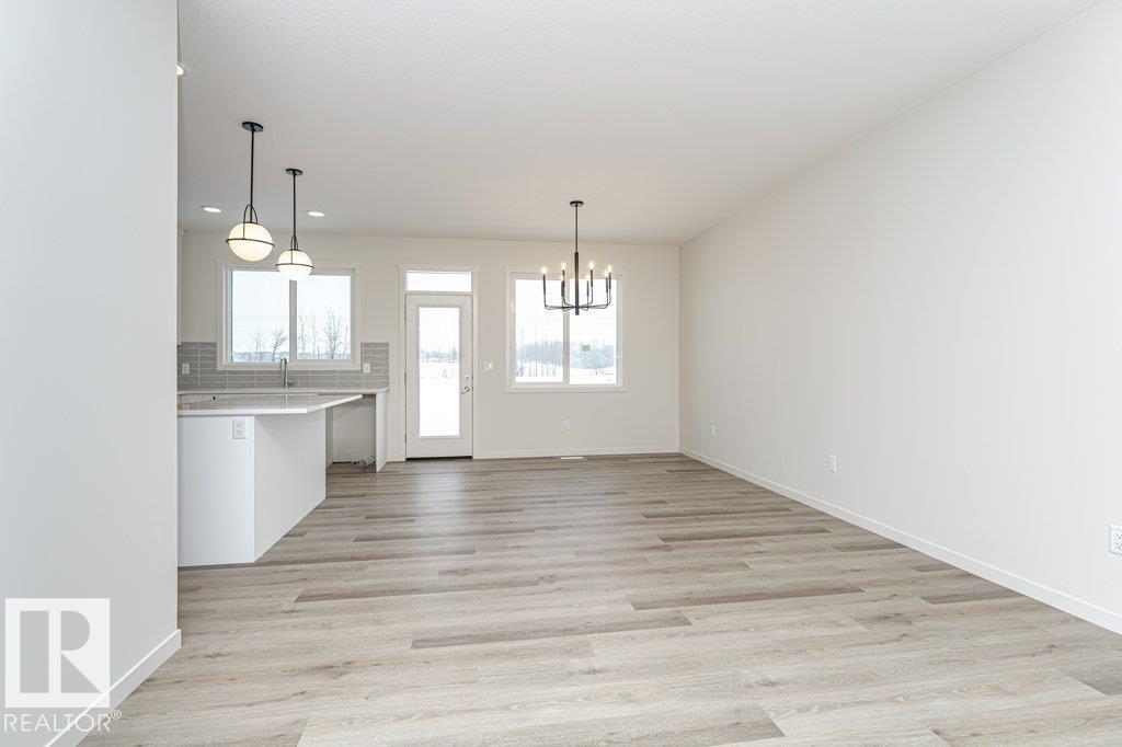 6298 180 AV NW - 5