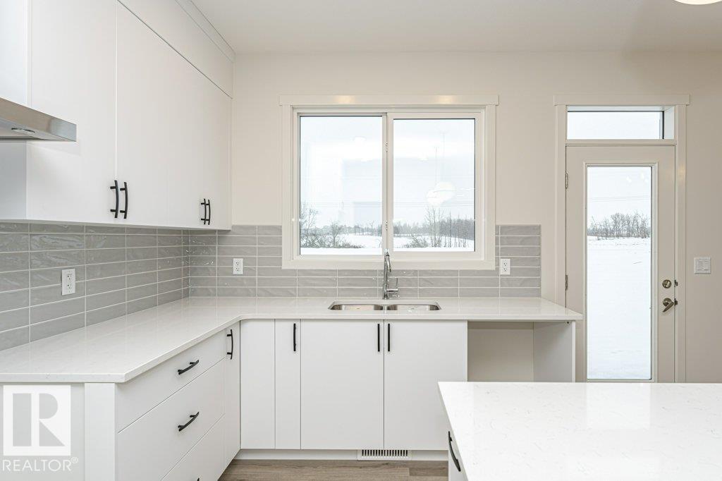 6298 180 AV NW - 18