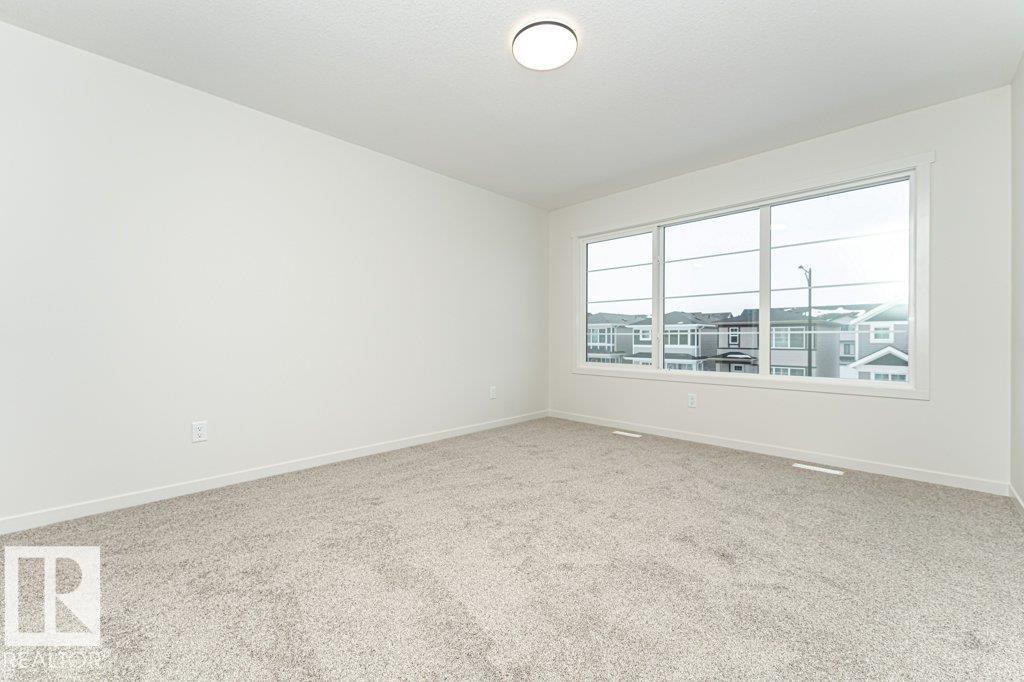 6298 180 AV NW - 29