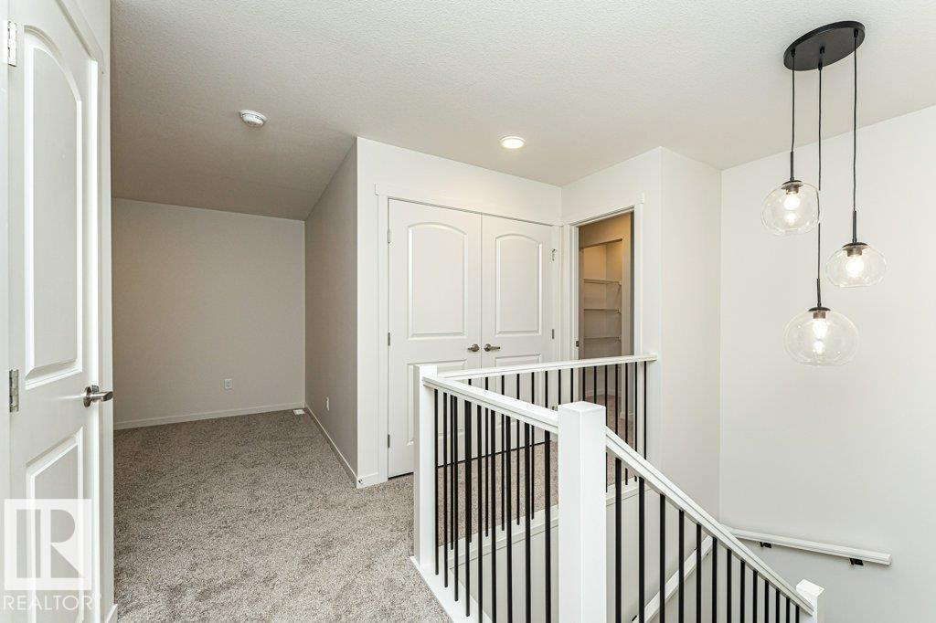 6298 180 AV NW - 37