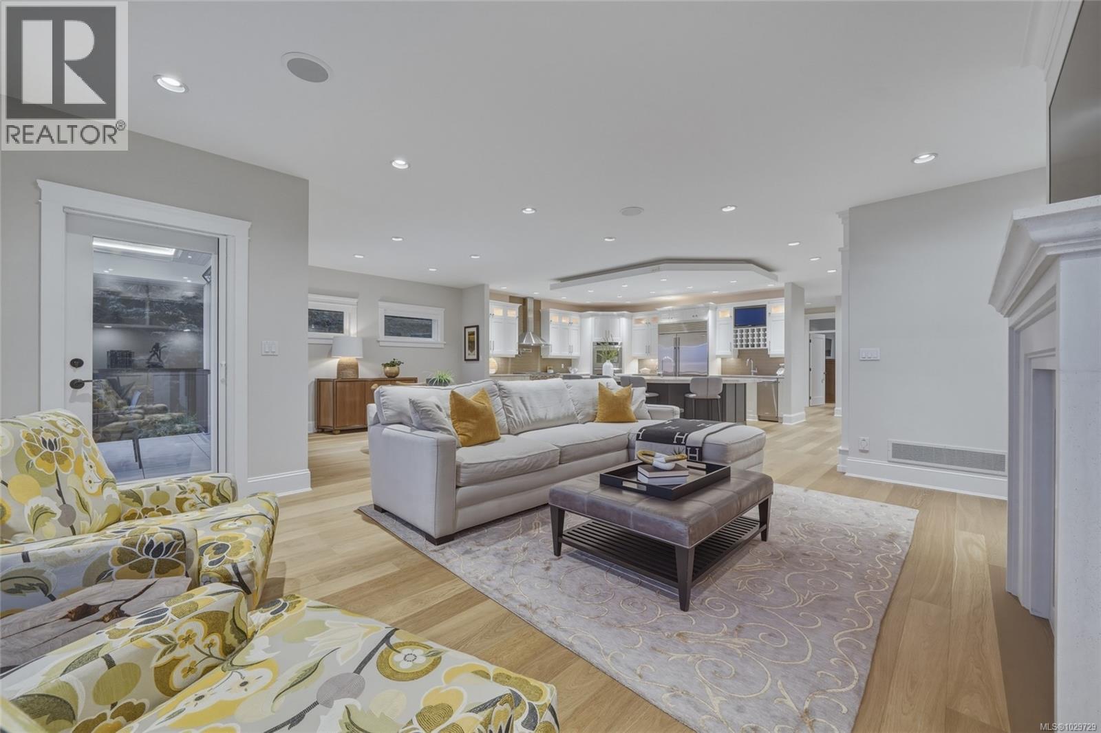 2226 Arbutus Rd, Saanich