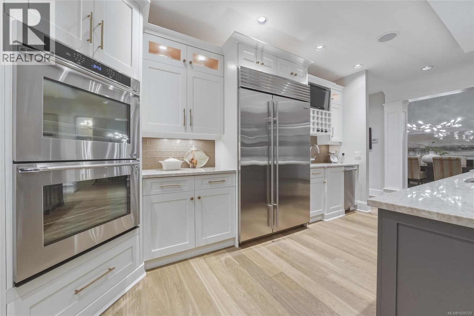 2226 Arbutus Rd, Saanich