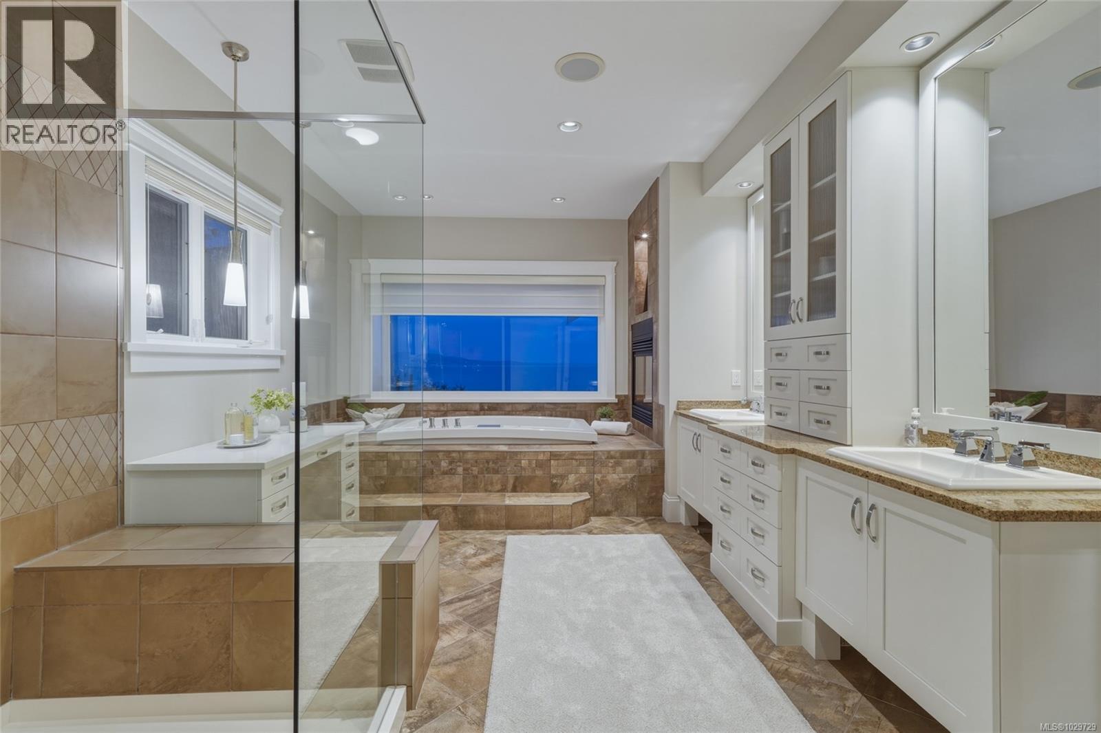 2226 Arbutus Rd, Saanich