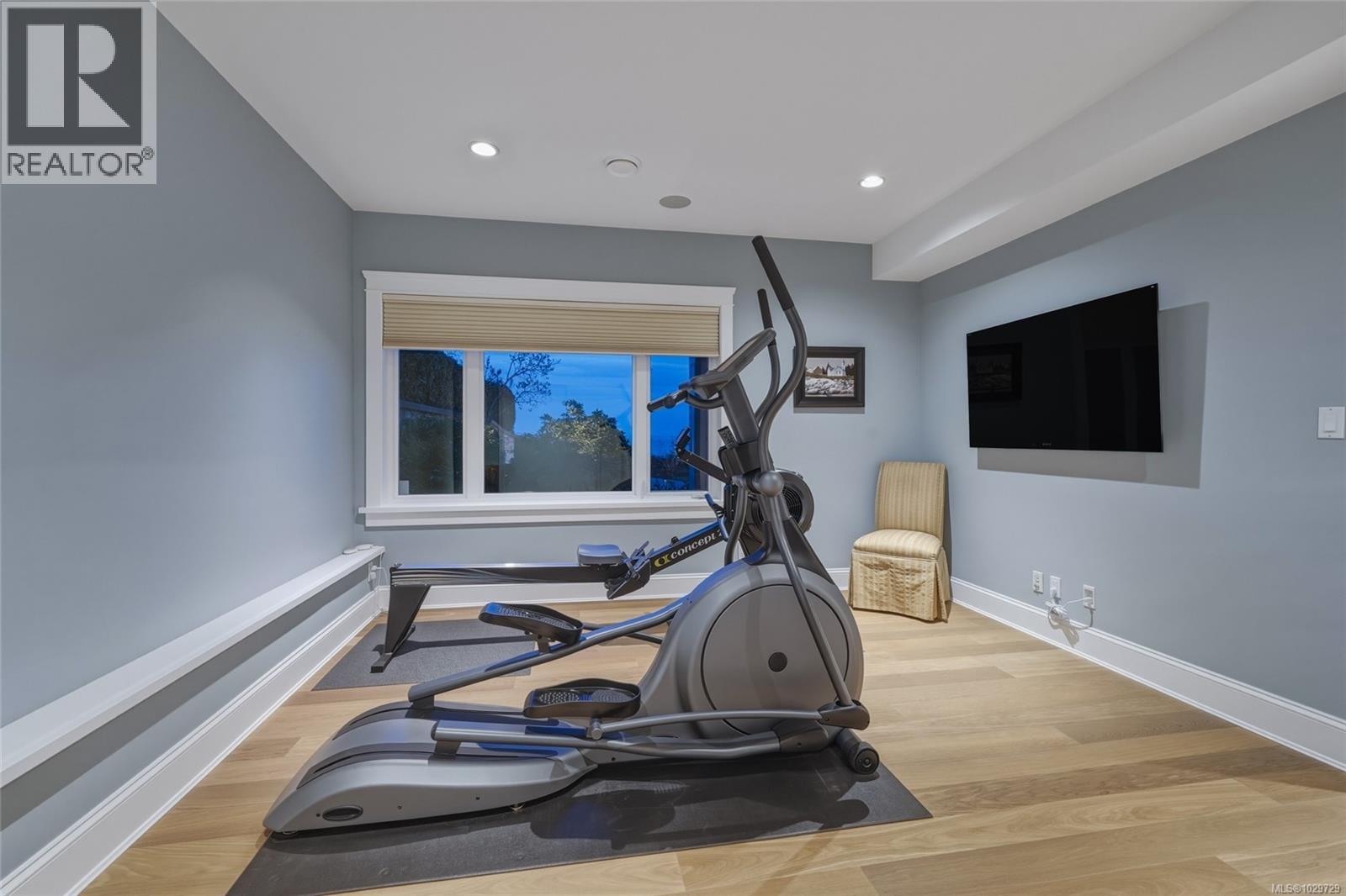 2226 Arbutus Rd, Saanich