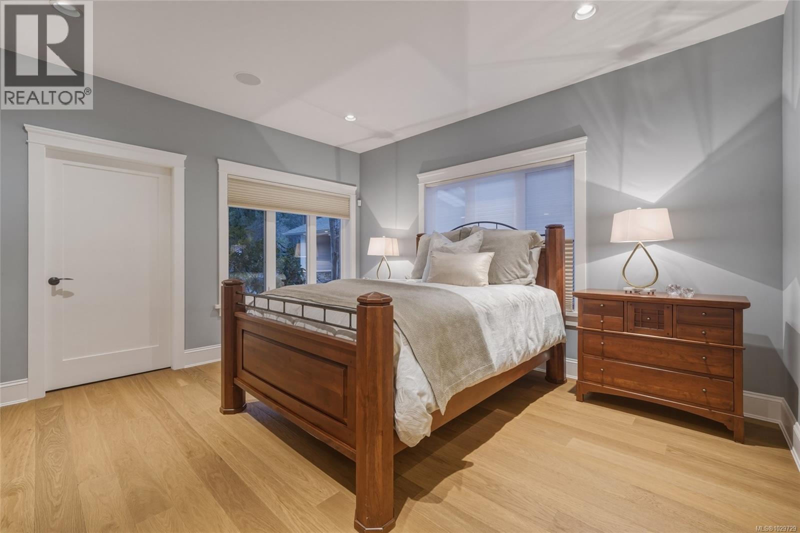 2226 Arbutus Rd, Saanich