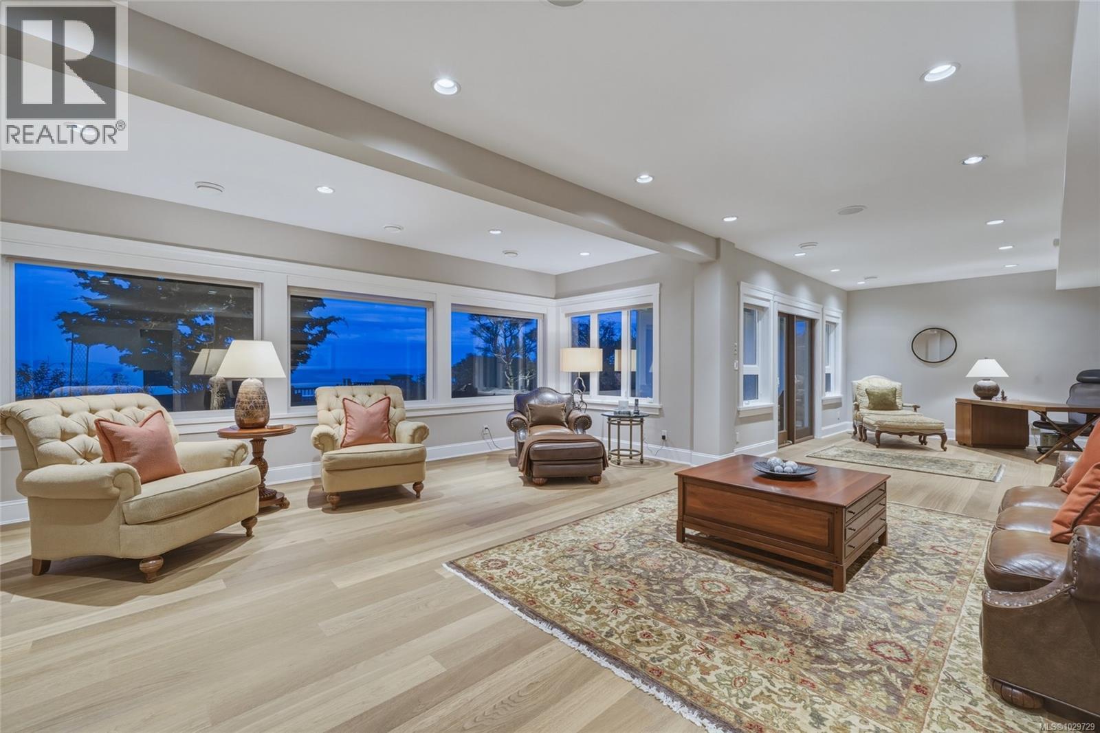 2226 Arbutus Rd, Saanich