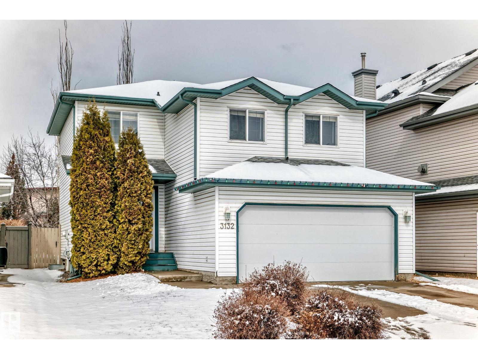 3132 33 AV NW, Edmonton