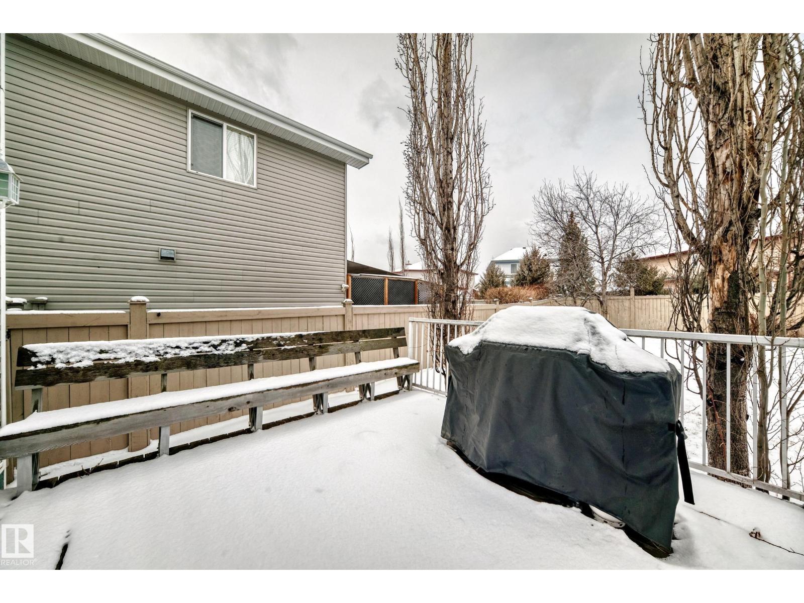 3132 33 AV NW, Edmonton