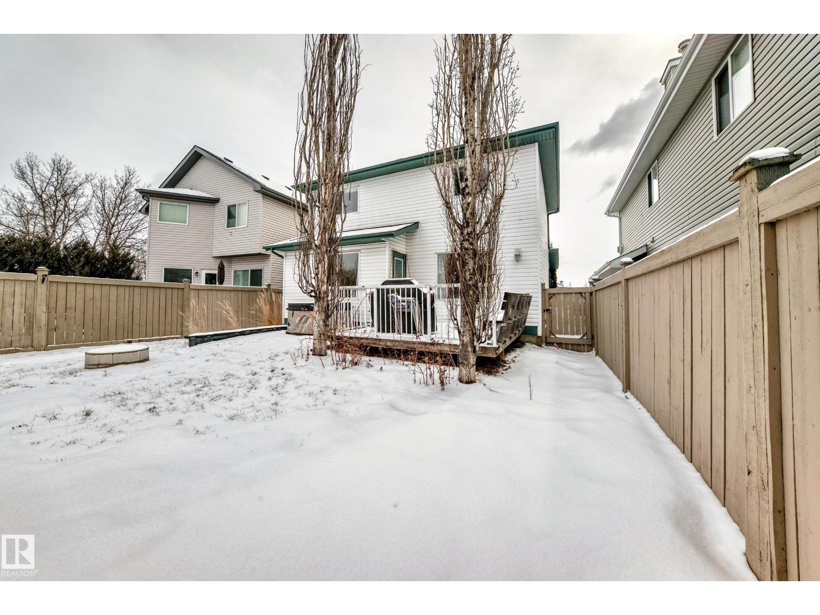 3132 33 AV NW, Edmonton