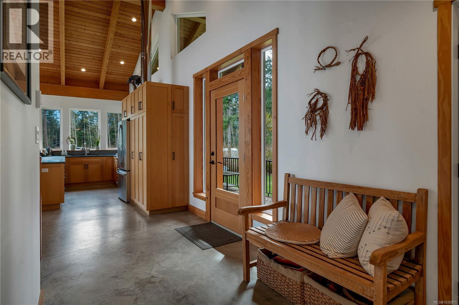 609 Valpy Rd - 31