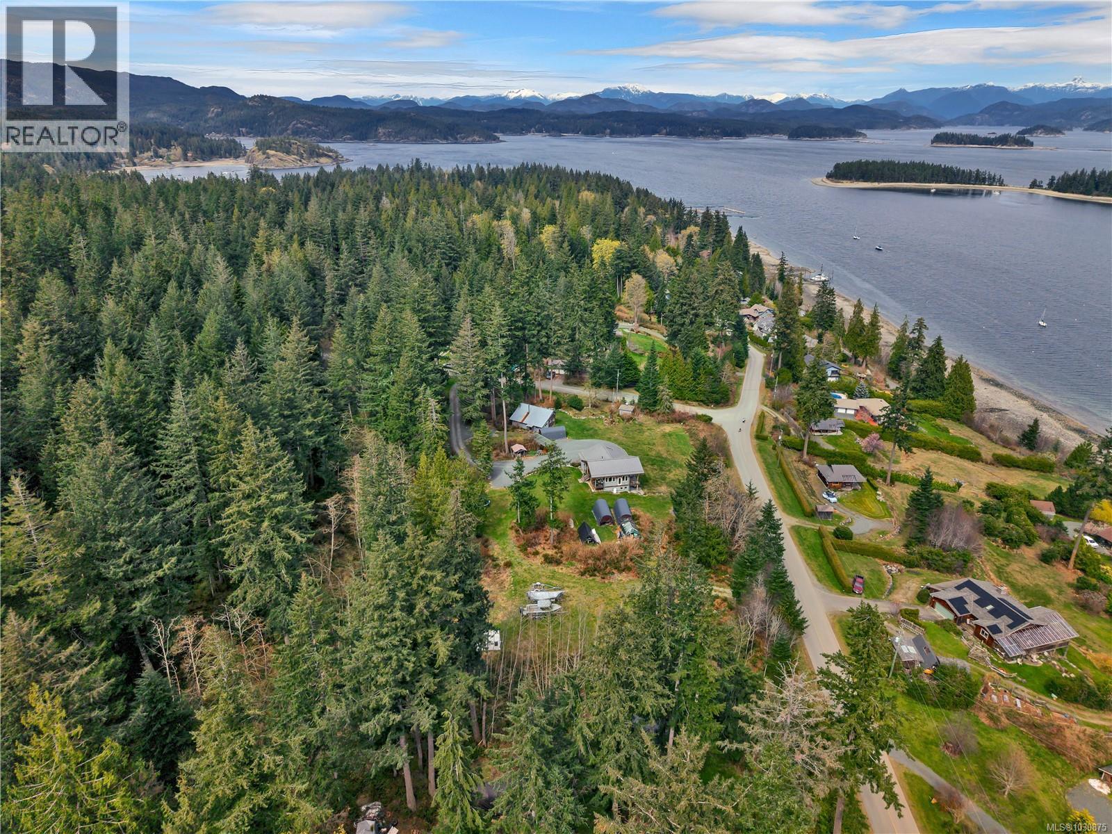 609 Valpy Rd - 52
