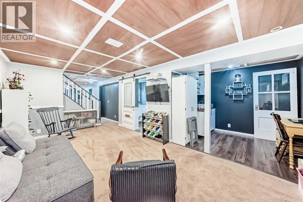 
          12 Taraglen Road Northeast
            <br/>
            <span>Calgary</span>
            , 
            <span>AB</span>
             <span>T3J2N7</span>
         - Photo 22