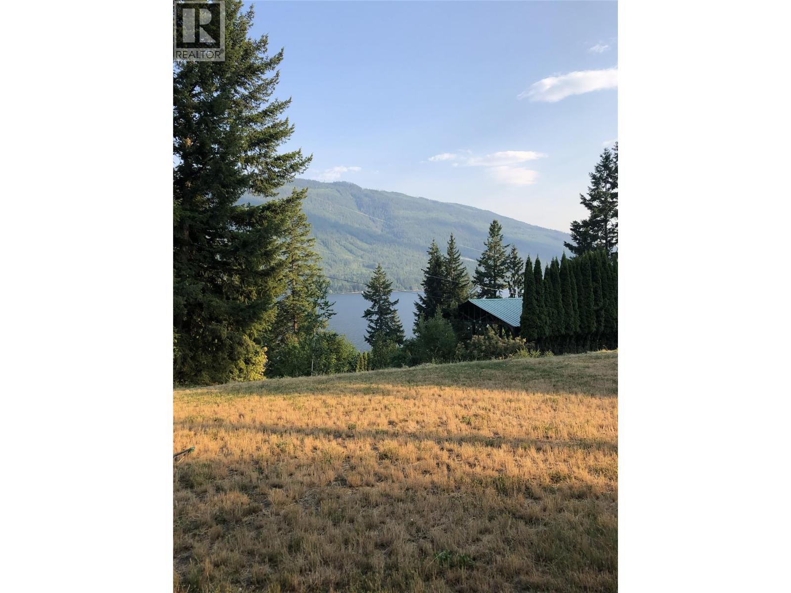  5404 Sunnybrae Canoe Point Road, Tappen