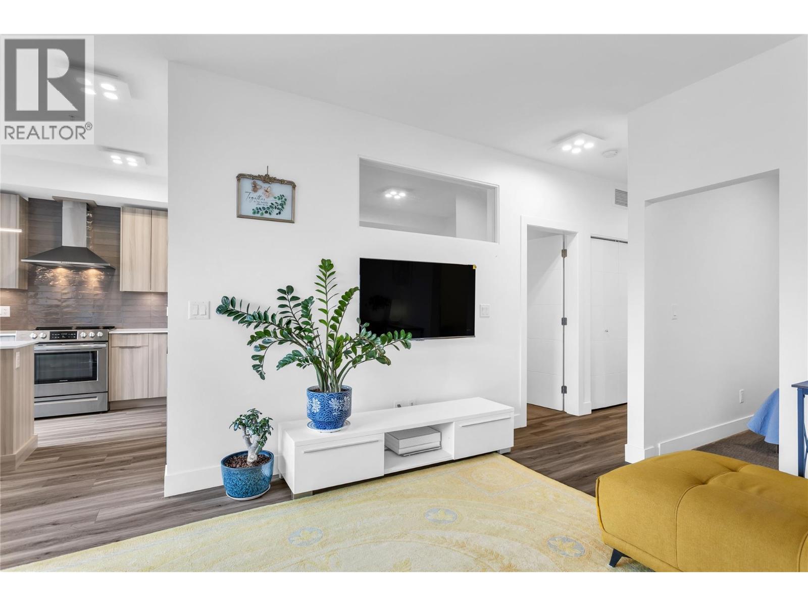 3634 Mission Springs Drive Unit# 404, Kelowna