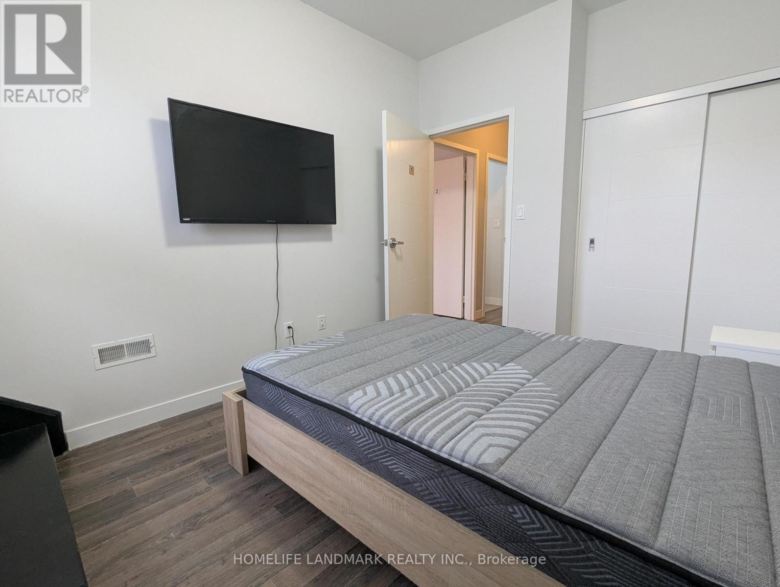 #T102 62 BALSAM STREET - 31