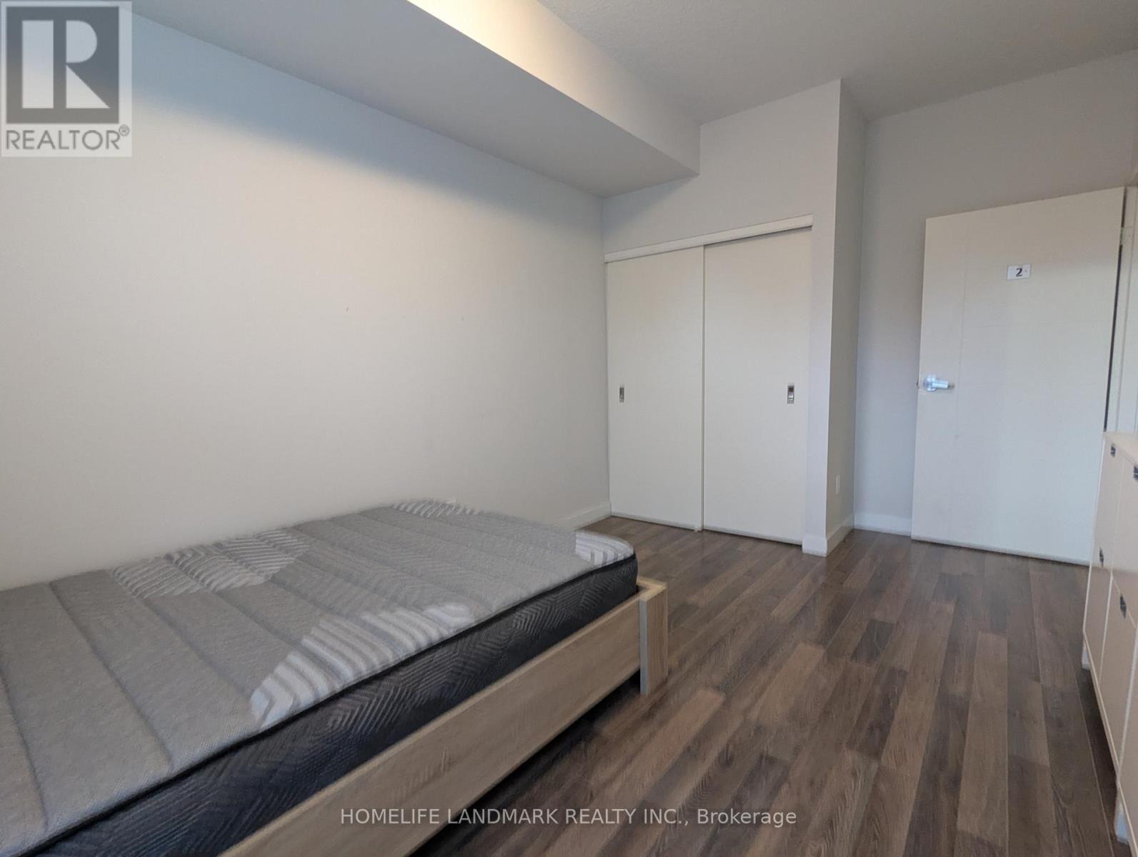 #T102 62 BALSAM STREET - 34