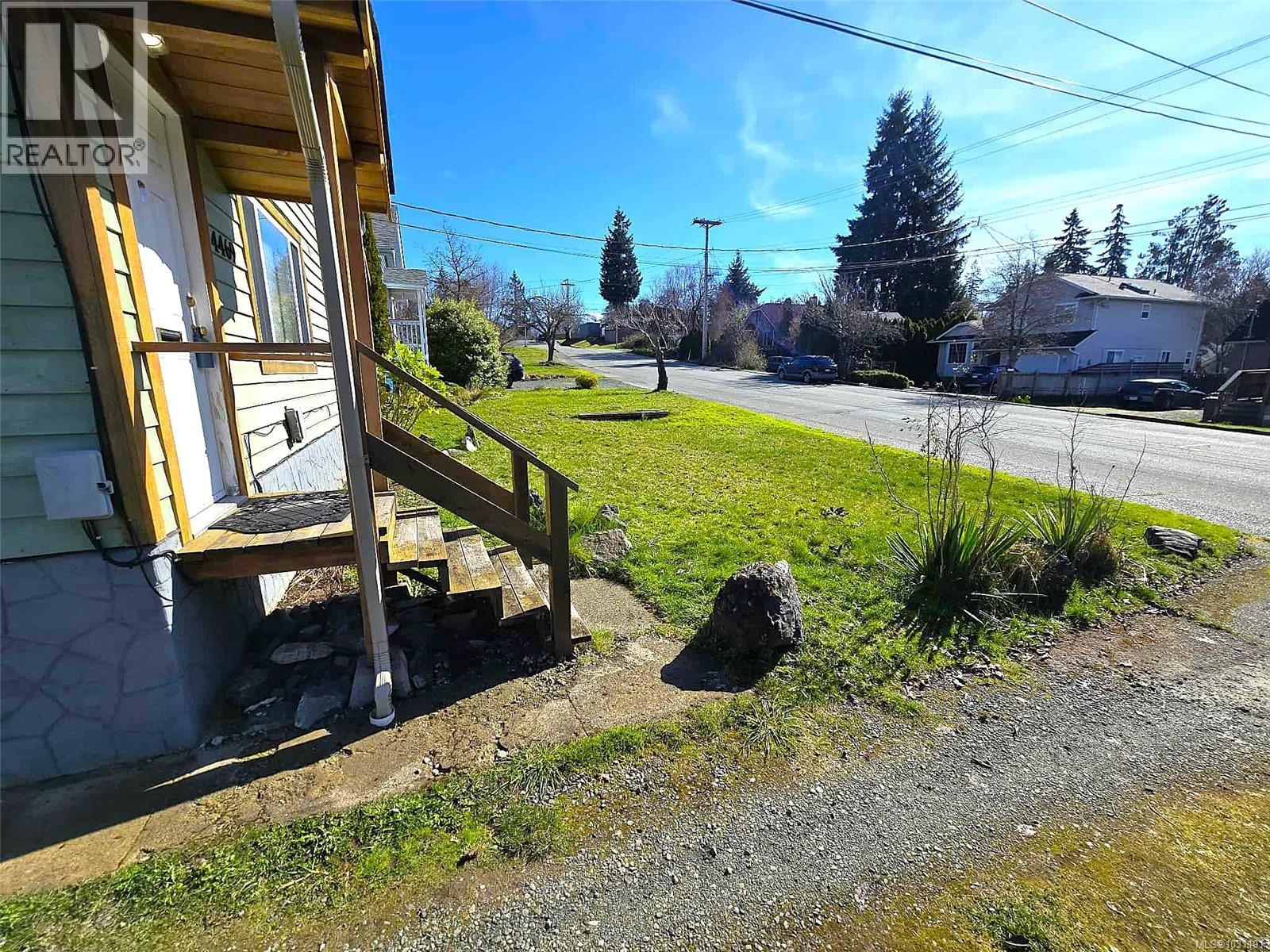 4469 Lathom Rd - 21