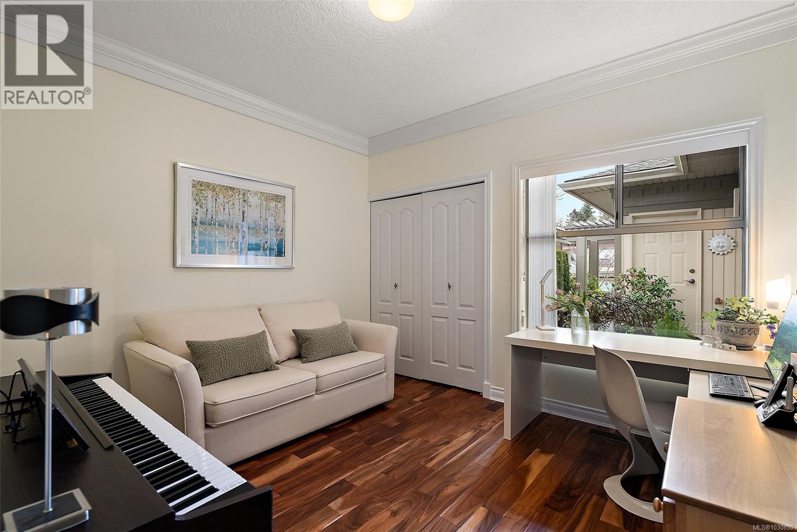 13 4300 Stoneywood Lane, Saanich