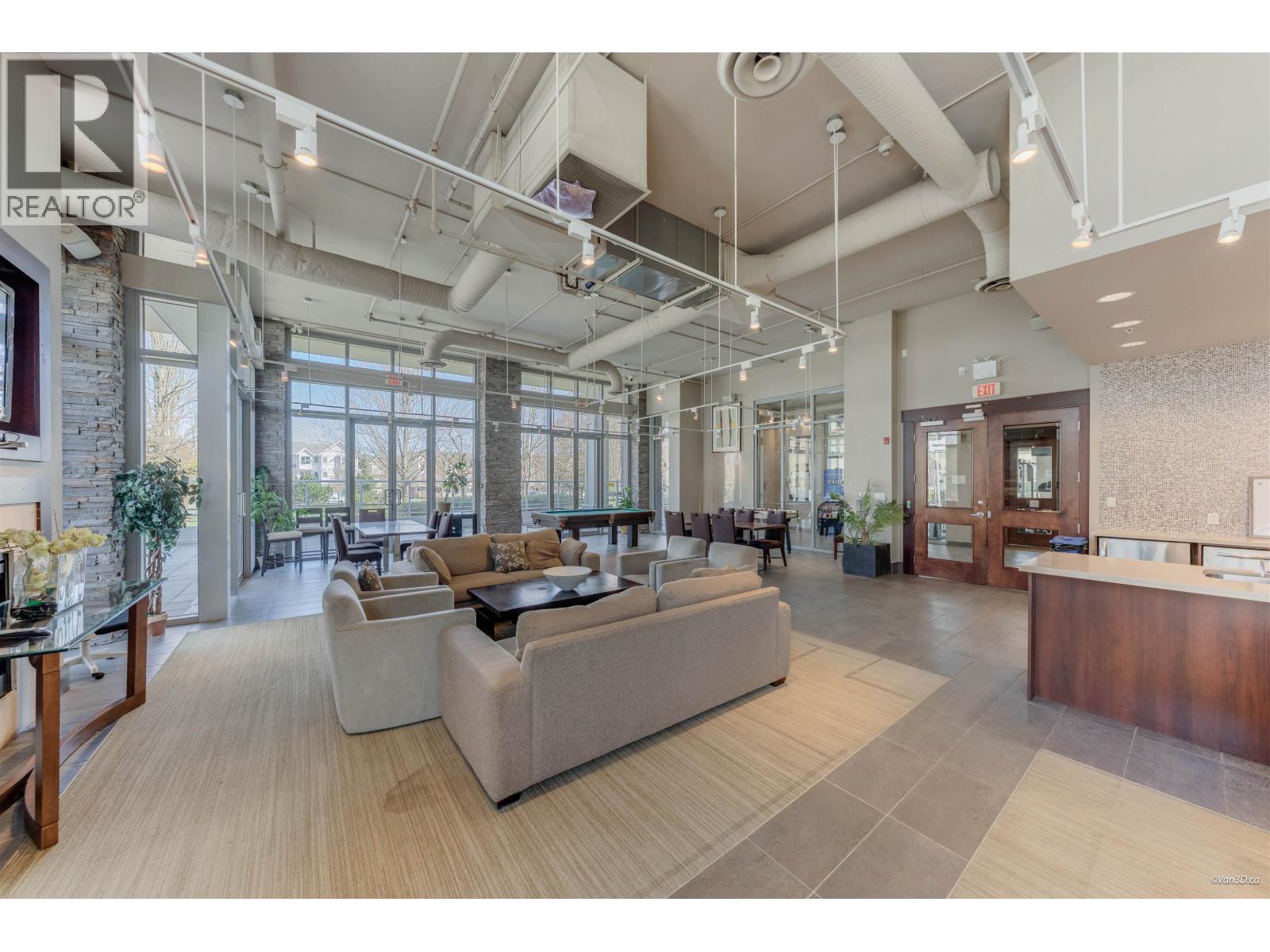 228 9373 HEMLOCK DRIVE, Richmond