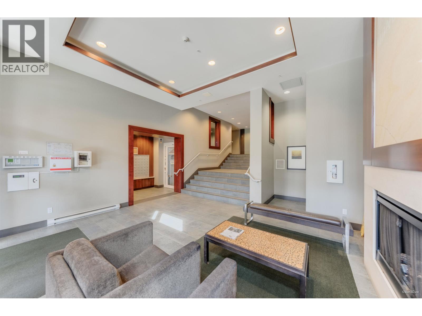 228 9373 HEMLOCK DRIVE, Richmond