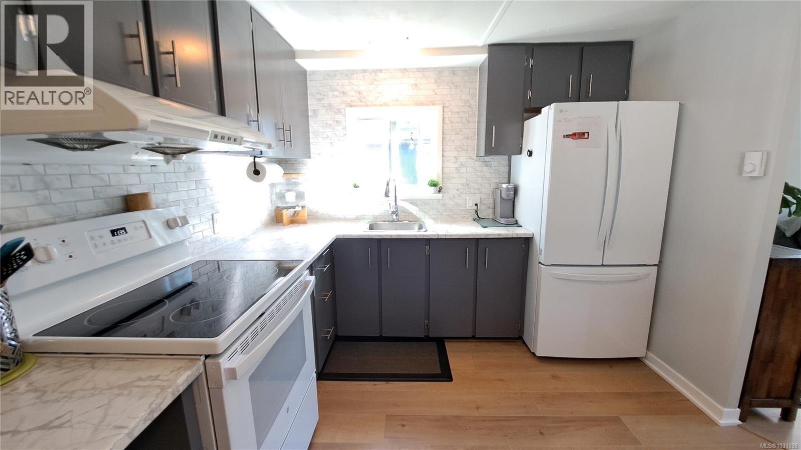 #29 2911 SOOKE LAKE RD - 8