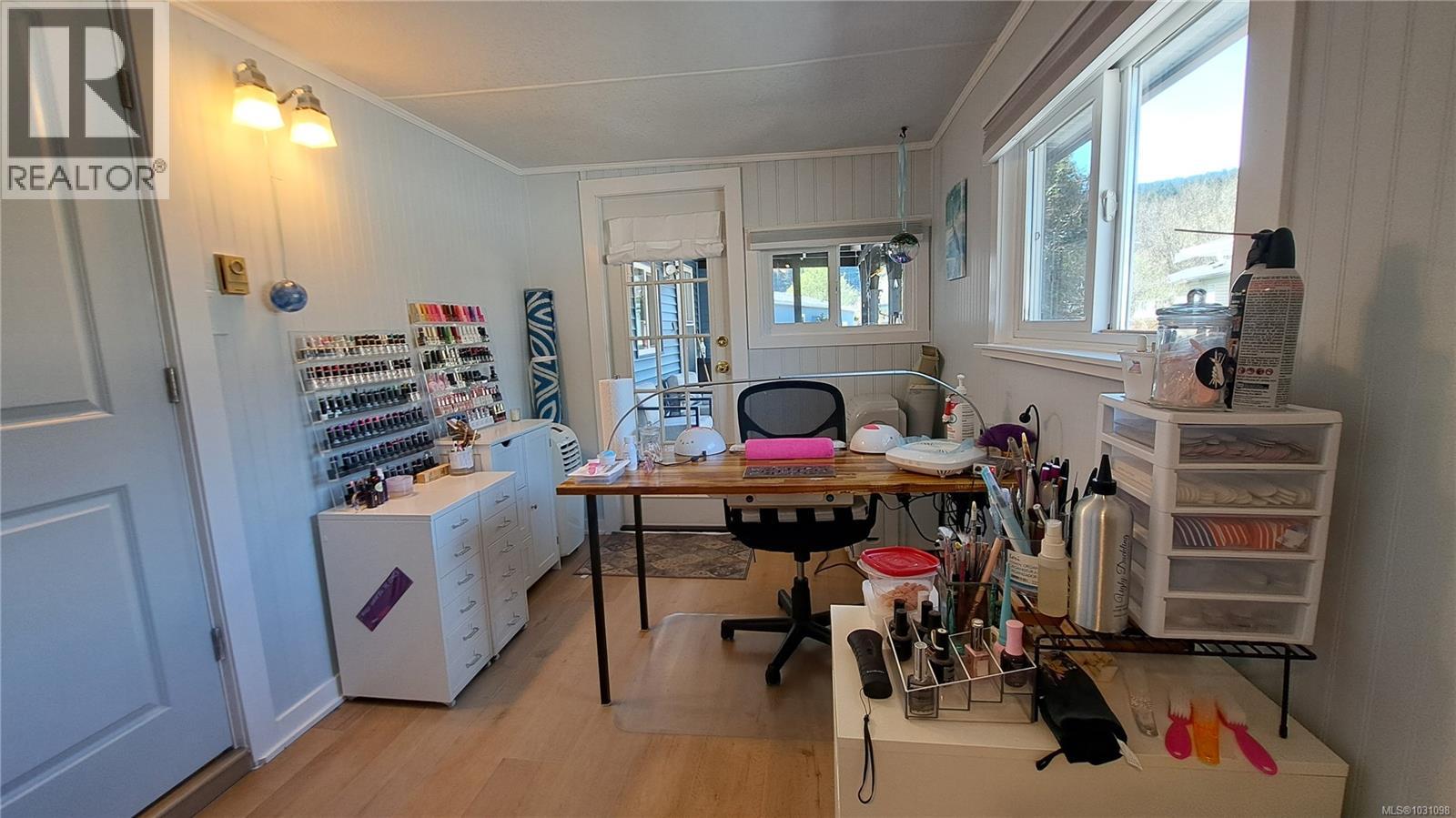 #29 2911 SOOKE LAKE RD - 17