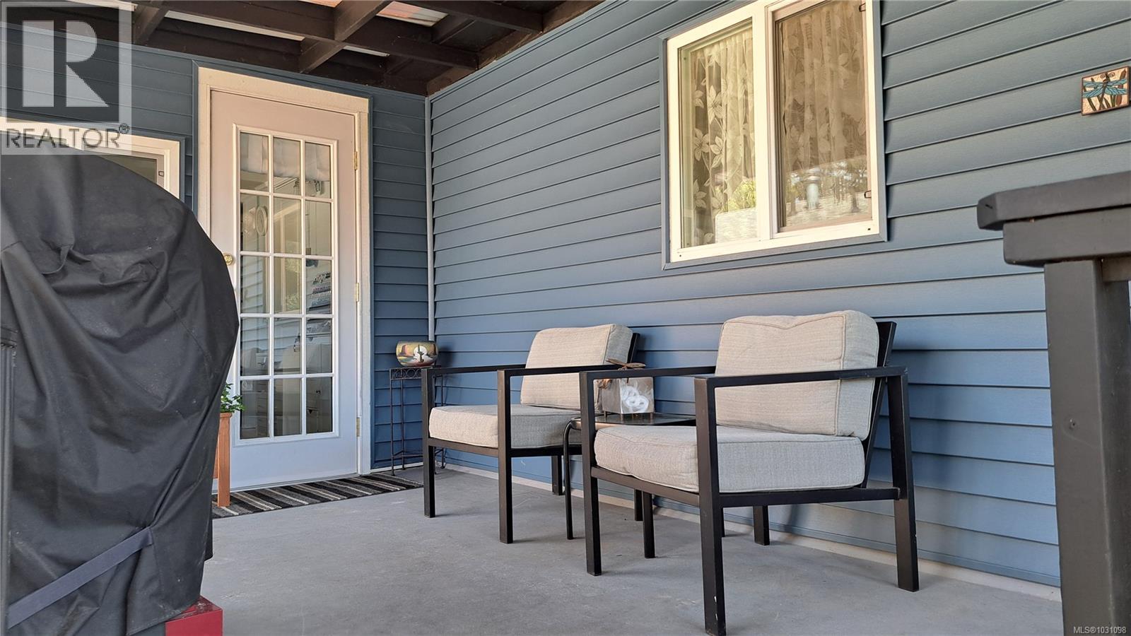 #29 2911 SOOKE LAKE RD - 37