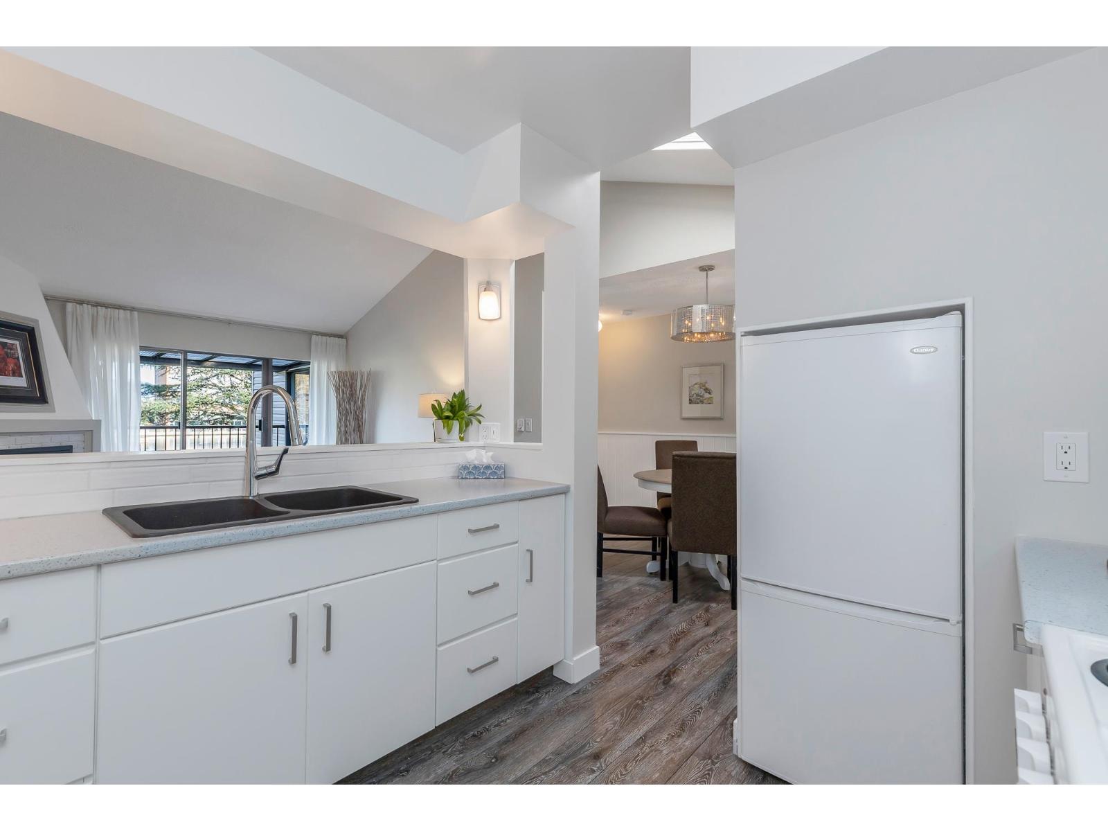 6 45915 CHEAM AVENUE, Chilliwack Downtown