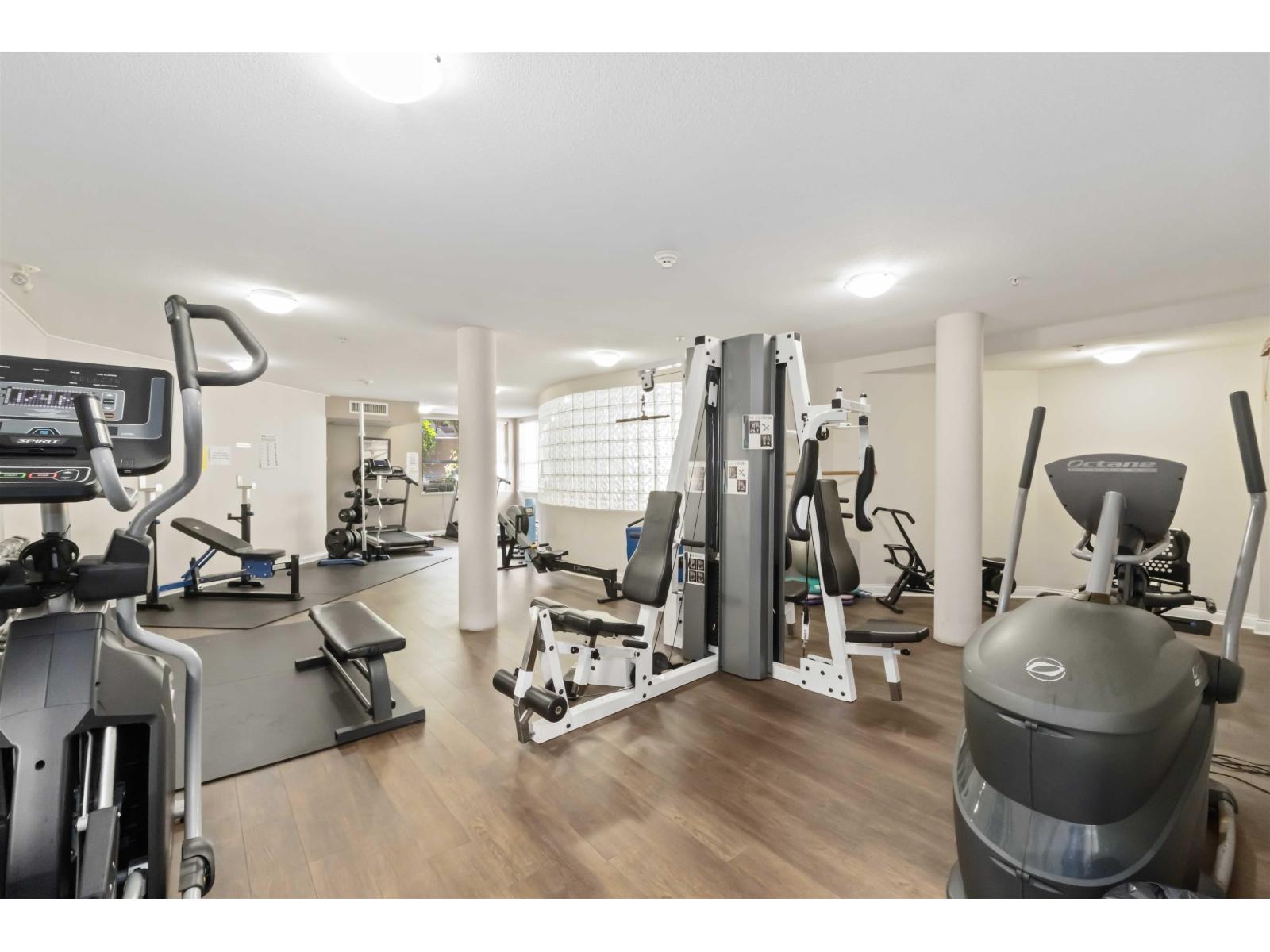 415 3172 GLADWIN ROAD