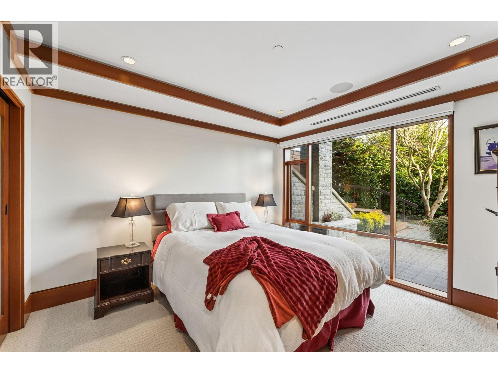 3673 SUNSET LANE, West Vancouver