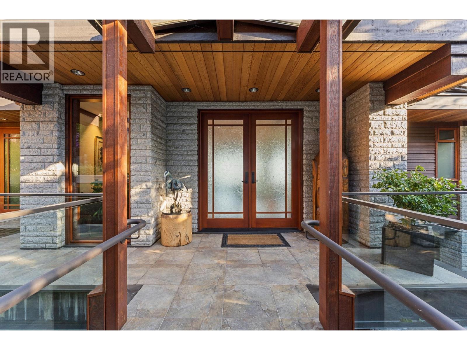 3673 SUNSET LANE, West Vancouver