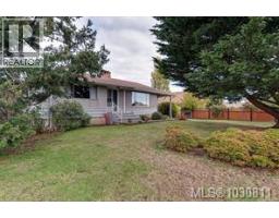 2094 Beacon Ave, Sidney, BC V8L1W7 Photo 15