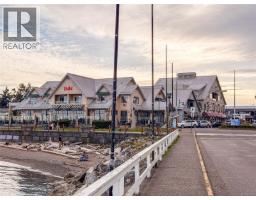 2094 Beacon Ave, Sidney, BC V8L1W7 Photo 12