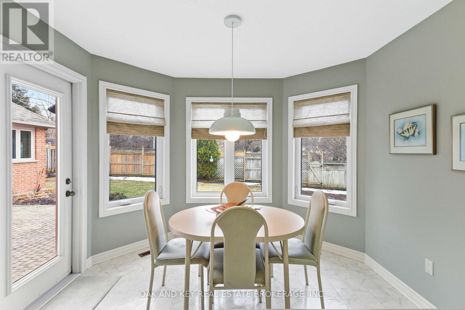 31 GREEN HEDGE LANE Property Photo