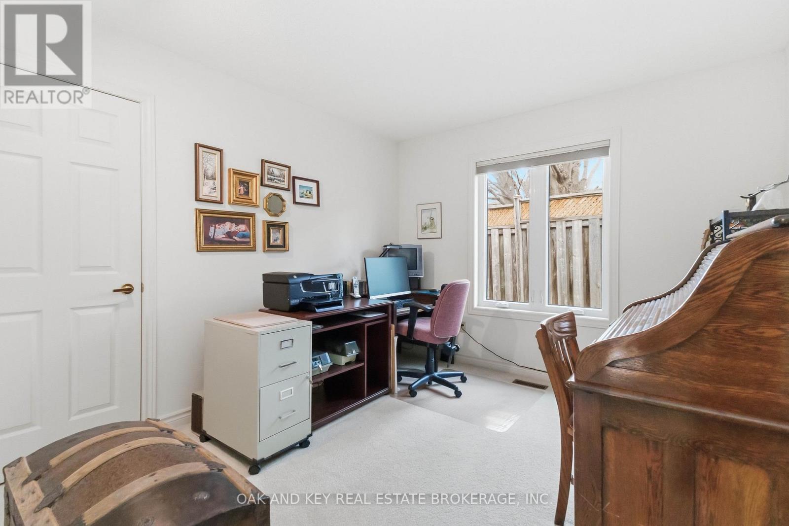 31 GREEN HEDGE LANE Property Photo